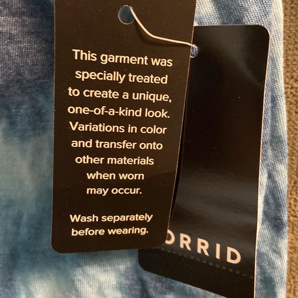 Women’s top by Torrid. Classic fit, size 3. - Picture 4 of 7